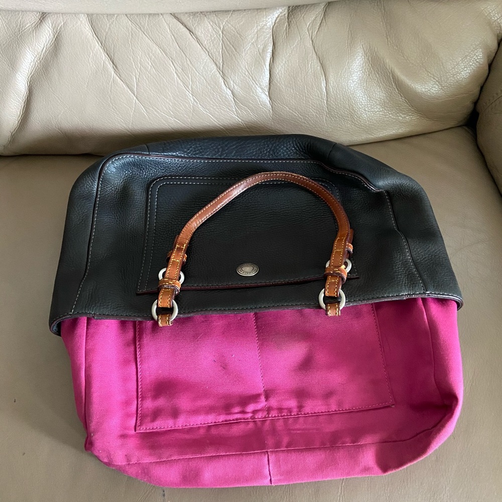 Authentic Coach Purse!! - Picture 12 of 16